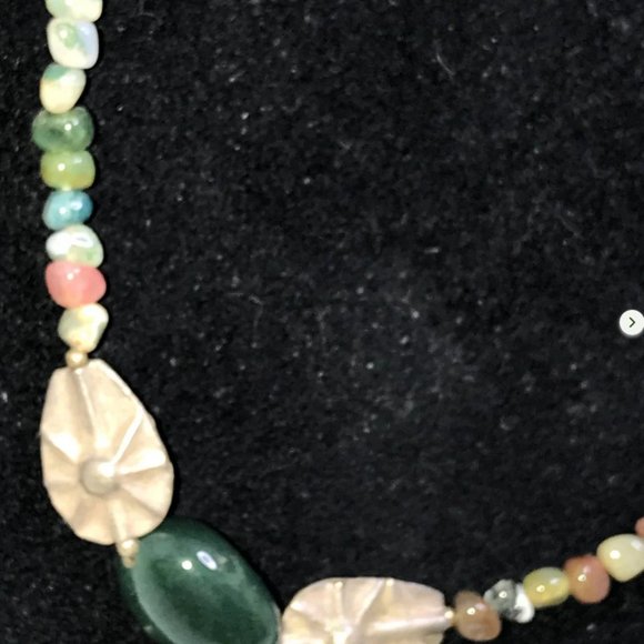 16" Agate and Silver Beaded Necklace - Picture 2 of 6